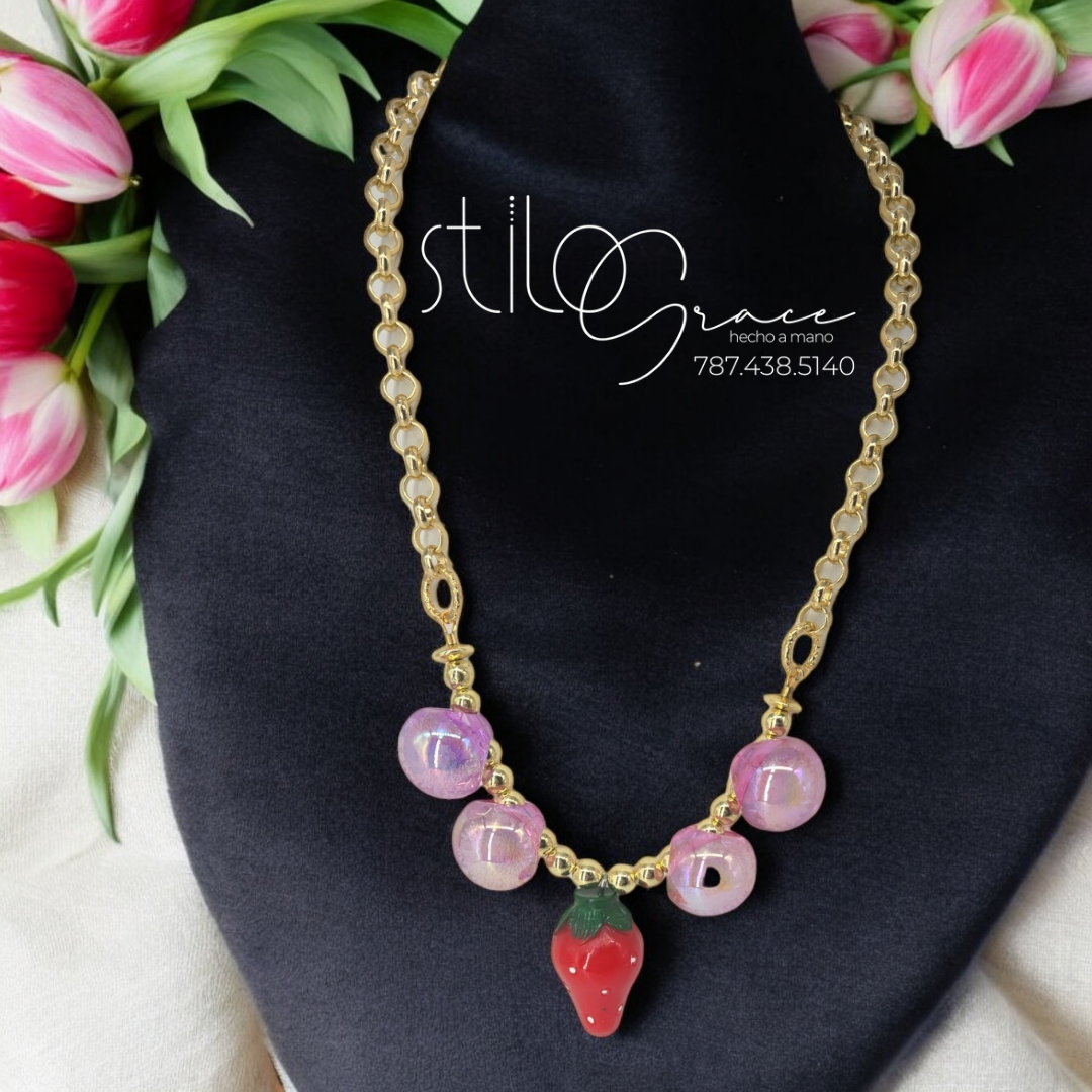 "Collar de fresas Mary Joe"     "Strawberry Necklace Mary Joe"